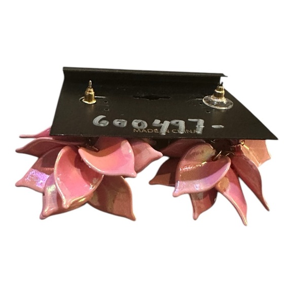nOir Jewelry Pink Iridescent Flower Drop Earrings | New with Tags - Picture 3 of 3